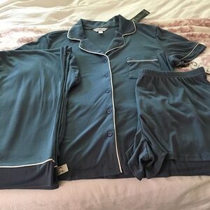 Nicole Miller 3 piece lounge/sleep set